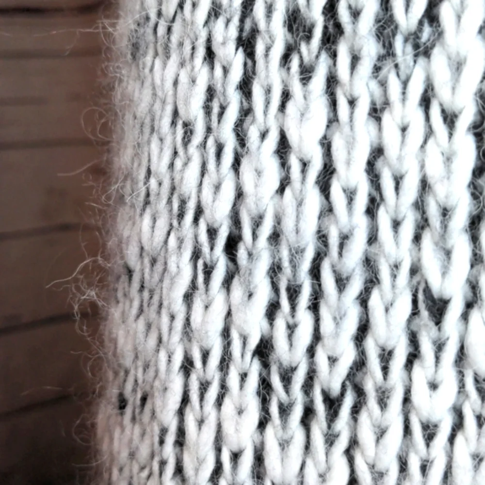 Women's Black and White Express Wool‎ Alpaca Open Long Cardigan Medium Large